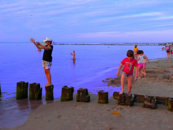 Ładowanie energii z plażowego wypoczynku