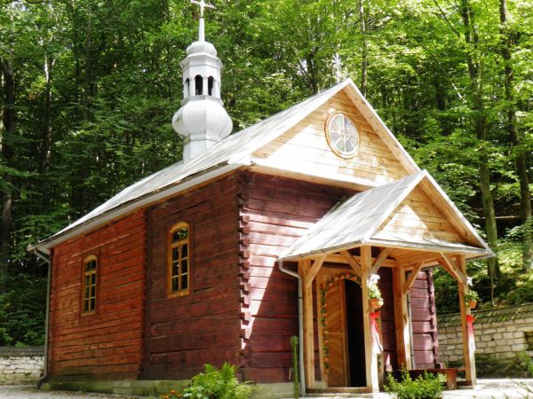 Nowiny Horynieckie - Kapliczka " Na Źródle "