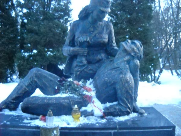 Pomnik SANITARIUSZKI