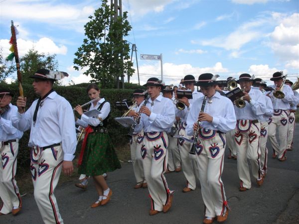 W 2009 roku na Dożynkach w Żywocicach przygrywli Górale z Kasinki