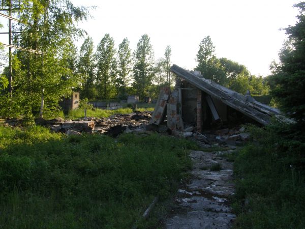 Zdewastowana fabryka domów ul. Północnej   fot.  16