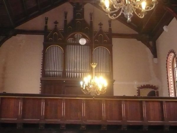 Jeszcze raz kościół Niepokalanego Poczęcia NMP widok na Chór Muzyczny.