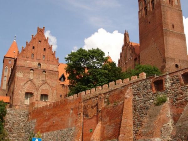 Zamek kapituły pomezańskiej. Jego budowę zaczęto w 1322 roku.