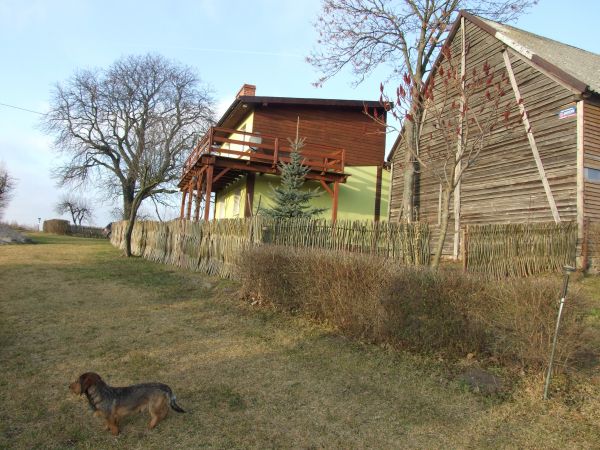 Piękne widoki jesienne nad jeziorem Głęboczek