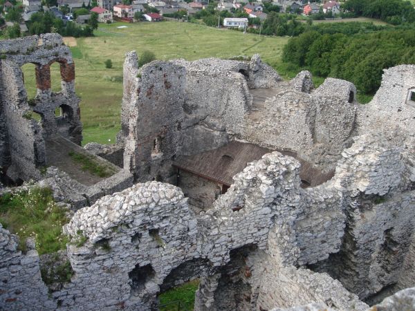 Zamek OGRODZIENIEC **** http://www.zamek-ogrodzieniec.pl/ **** http://zamki.net.pl/zamki/podzamcze/podzamcze.php **** Zamek Ogrodzieniec znajduje się w Podzamcz