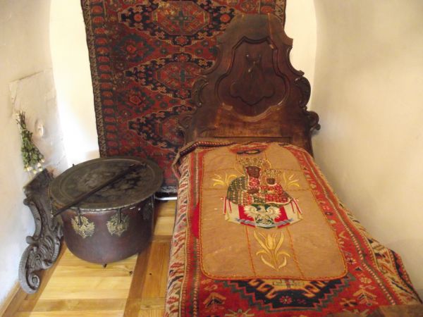 jakże cenne te zbiory, jak wielką trzeba mieć pasję, by takie zdobyć - zgromadzić !