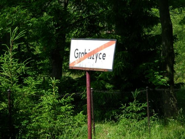 jako że Grabiszyce są średnie dolne górne znak drogowy mówi że to Grabiszyce