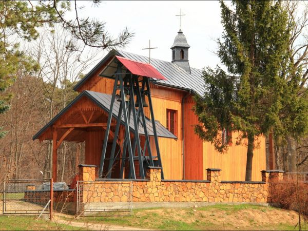 Dawna , parafialna cerkiew greckokatolicka p.w. Narodzenia NMP w Mołodyczu. Obecnie filialny kościół rzymskokatolicki .
