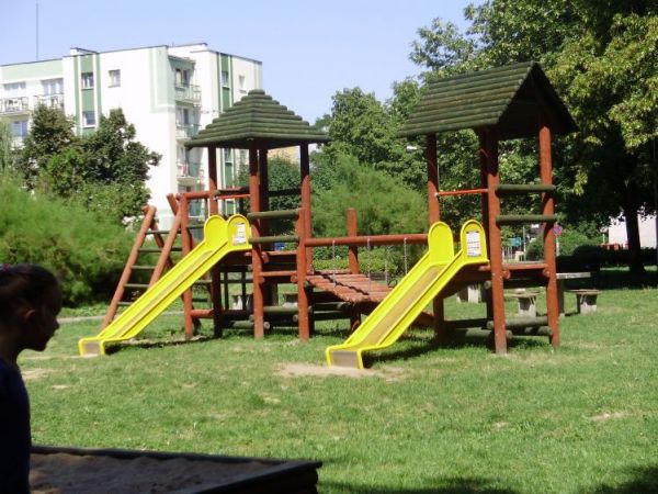 Plac zabaw w parku