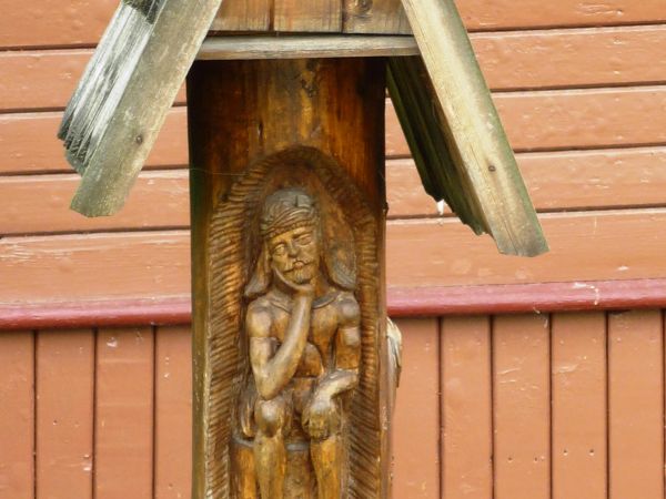 Kapliczka przydrożna.