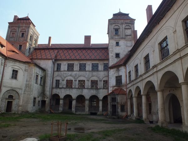 Wewnętrzny dziedziniec