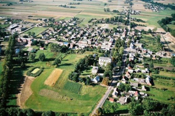 Zdjęcie Sterdyni zrobione z góry . Jeszcze wtedy nie było zbiornika wodnego