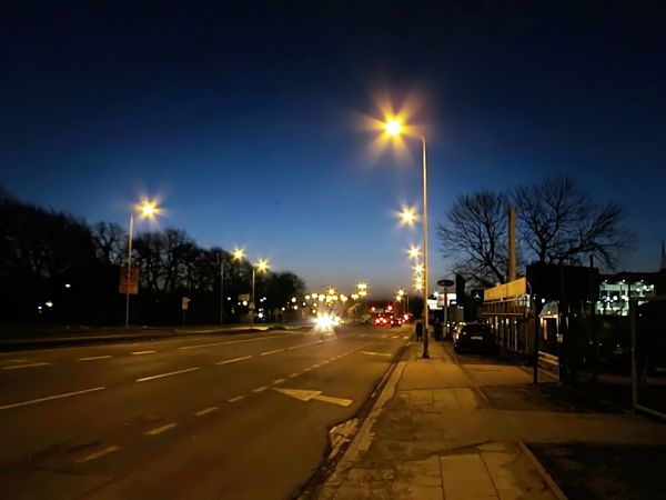 Nocą na ulicy Elbląskiej