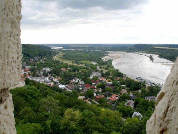 Widok z baszty na miasto i Wisle.