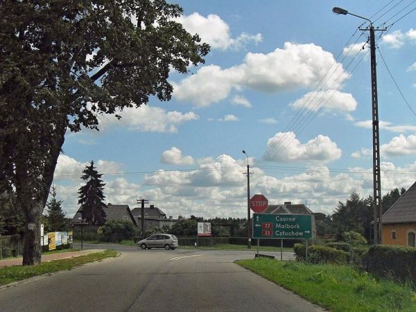 Dojazd ulicą Lipową do krajówki nr 22 we Franku od strony Kalisk