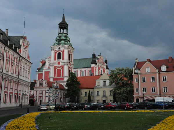 Poznań, Plac Kolegiacki, dawne zabudowania klasztoru Jezuitów, obecnie siedziba władz miasta Poznania.