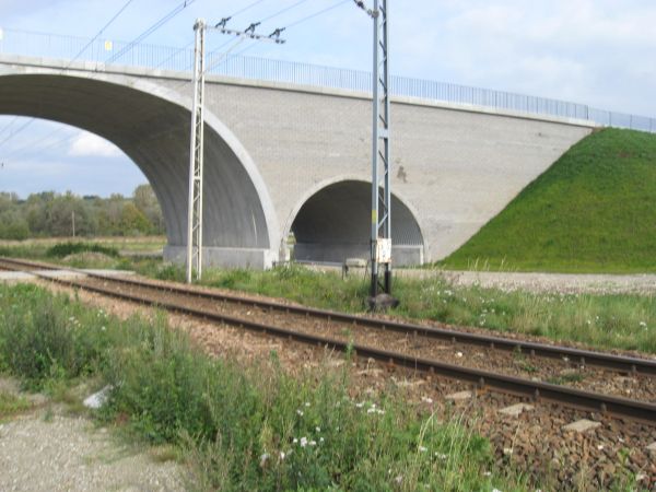 Wiadukty pod drogą dojazdową do mostu nad Dunajcem