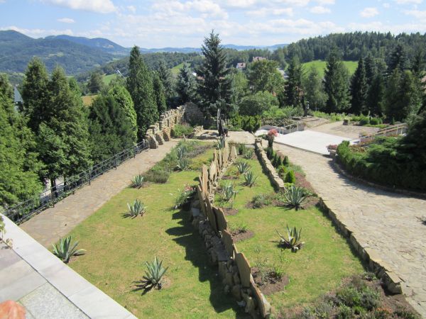 Przy Sanktuarium MB Pocieszenia