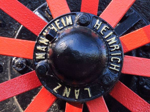 Skansen starych przedmiotów gospodarstwa rolnego oraz domowego, dodatkowo odpoczynek w trakcie podróży drogą nr 25 między Bydgoszczą a Tucholą  przy smacznym je