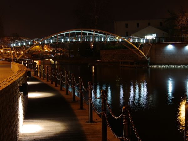 Bydgoszcz - kładka nad Brdą przy operze