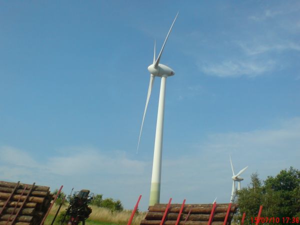 Takie wiatraki już za kilka miesięcy staną na naszych polach  :(