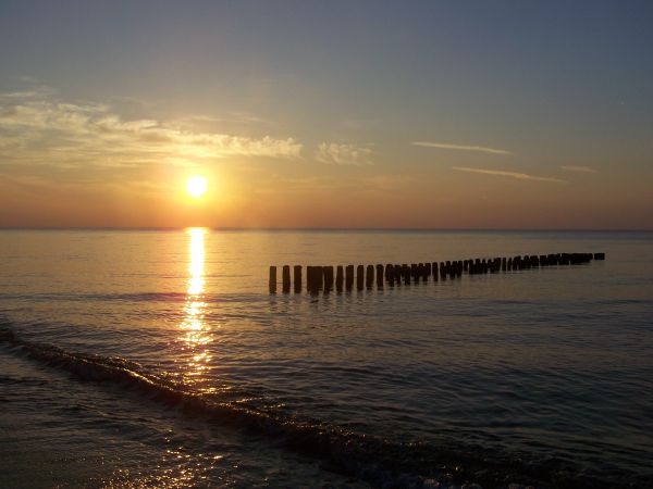 W towarzystwie zachodzącego słońca...