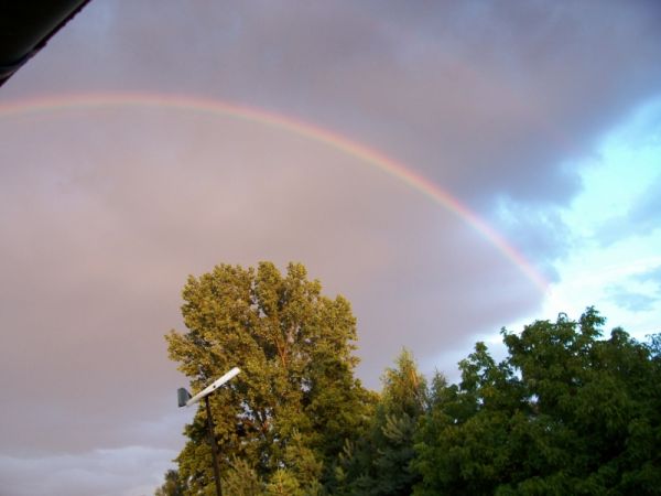 Tęcza,to piękne zjawisko atmosferyczne.