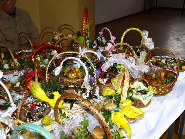 Wielkanocne koszyczki - pisanki