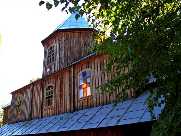Cerkiew Opieki Matki Bożej w Młynach. Wybudowana pod koniec XVII wieku.  Obecnie Kościół filialny rzymskokatolickiej parafii w Korczowej. W latach 1852-70  prob