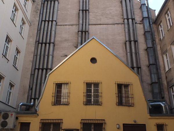 "centrÓm  pompidoÓ" przy Uniwersyteckiej