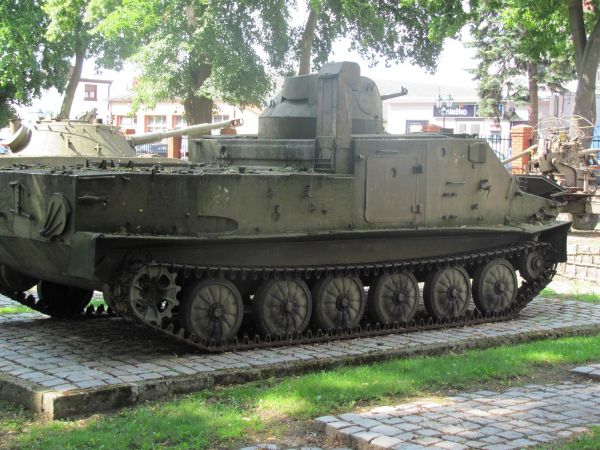 27 Stycznia 7 (daw. Zamkowa)-Muzeum Ziemi Grodziskiej-transporter morski TOPAZ-2AP