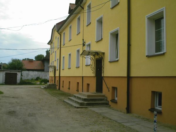 Ulica Michała Mostnika. Budynek od strony podwórka.
Poprzednio Hoene Strasse,Polewskiego.
