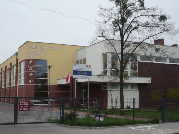 Nie dawno zbudowana hala sportowa przy szkole nr 7.