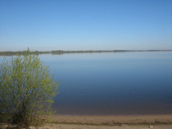 Przy działce tuz tuz na rzut kamieniem Jeziorsko