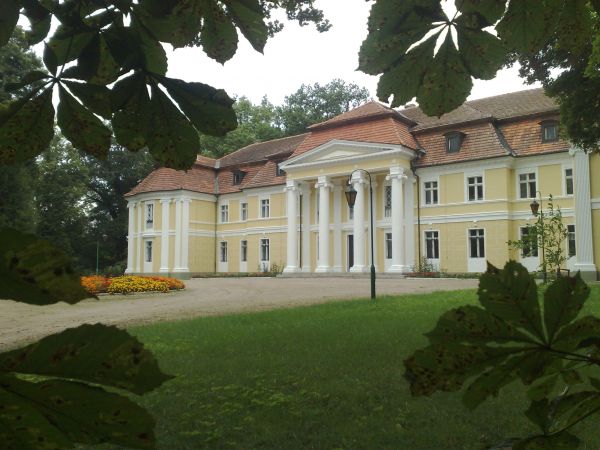 Pałac neobarokowy z 1910 roku.