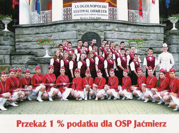 ze zbiorów prywatnych: materiały promujące mażoretki i Młodzieżową Orkiestrę Dętą - "bombonierka" Ziemi Sanockiej w sferze kultury, bardzo pracowici ale i rozsł