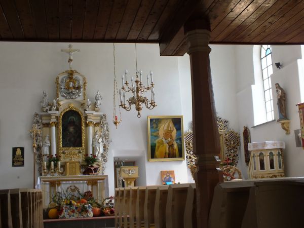 Wnętrze kościoła p.w Najświętszego Serca Pana Jezusa