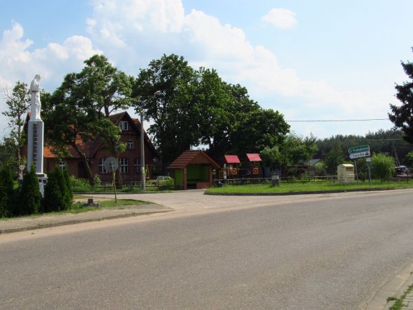 Centrum wsi Borsk na Kaszubach