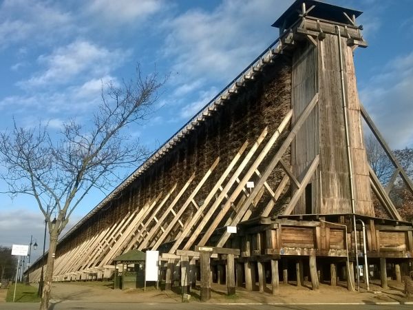 Tężnia nr I z tarasem widokowym wybudowana w latach 1824-1833.