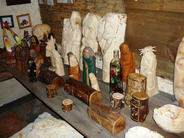 Stara , zabytkowa zagroda chłopska z XIX wieku , we wsi Guciów na Lubelszczyźnie. Obecnie muzeum wsi.