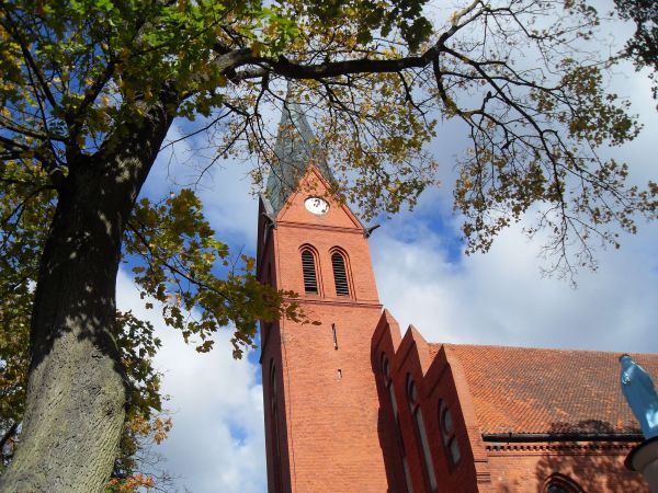 Wieża kościoła w Łęgu