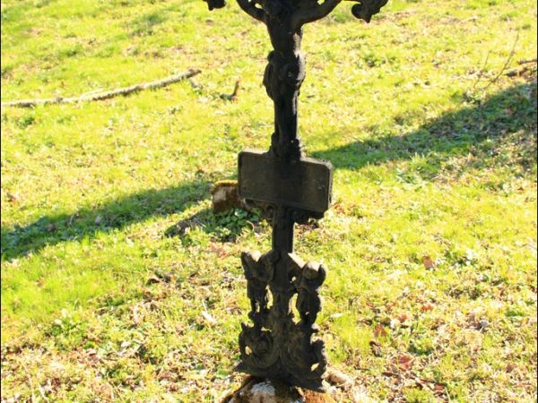 Drewniana cerkiew greckokatolicka pw. św. Dymitra w Piątkowej. Zbudowana przed 1732 rokiem. Świątynia w Piątkowej należy do nielicznych na terenie południowo-ws