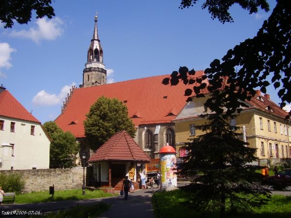 Sanktuarium der Himmelfahrt der Heiligen Jungfrau Maria - das wertvollste Denkmal der sakralen Kunst in Bolesławiec (Bunzlau).