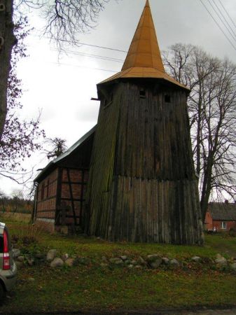 Kościół, Laski Wałeckie - listopad 2010