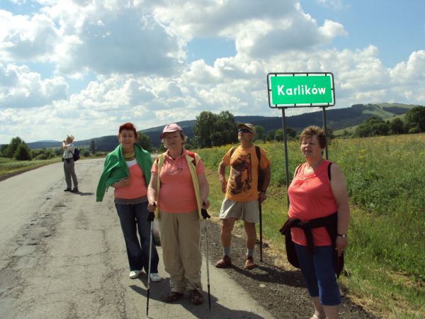 a nam pilno do wędrowania no i my "delegację podbili" , hen po prawej: Szeroki Łan z wyciągiem narciarskim.