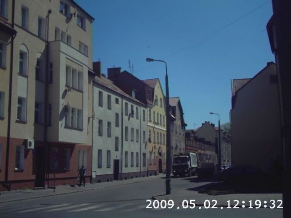Ulica Jedności Robotniczej.
od strony I Armii WP.