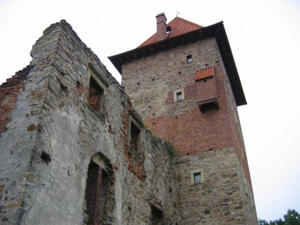 Ruiny zamku w Chudowie