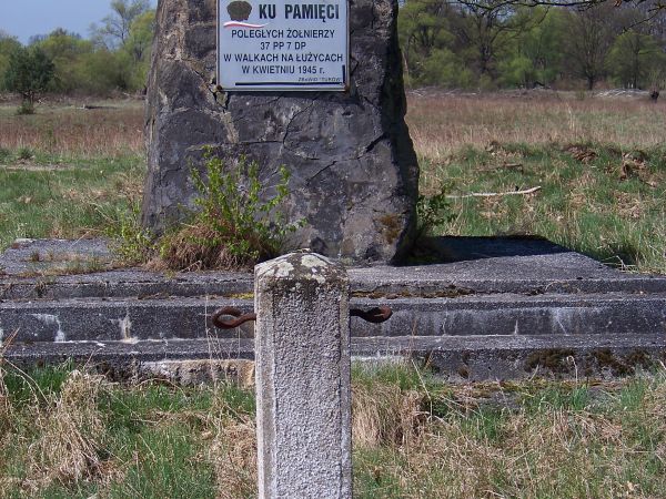 KU PAMIĘCI ŻOŁNIERZY POLEGŁYCH 37 PP DP
