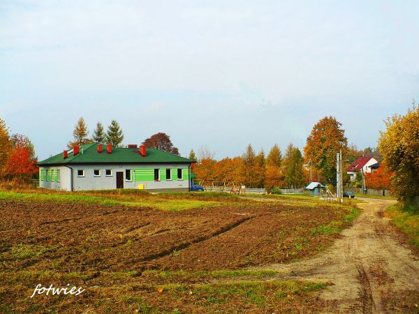 Widok na Dom Kultury w Suliszowicach