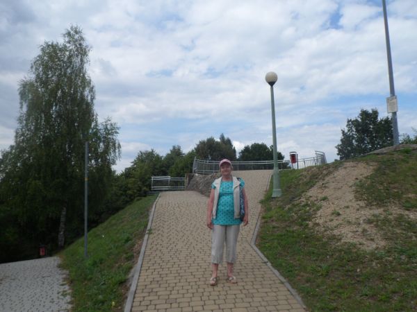 na alejce parkowej do platformy widokowej sanockiego parku miejskiego typu górskiego - jednego z najładniej urządzonych w kraju /o widokach nie będę wspominał,